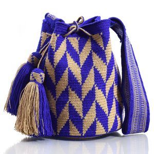 Desner Collection Hobo Bag Wayuu Crochet, Medium, Valentbagi c: